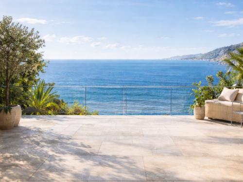 Terrasse vue sur mer